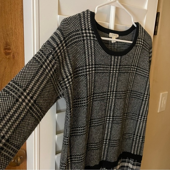 Soft Joie Black and White Long Sleeve Mixed Media Sweater Dress, Small - Picture 11 of 13